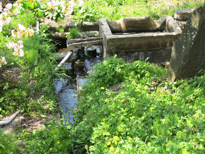 �ǂ�ǂ̐Έ��